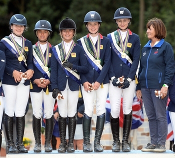 Team LeMieux Ponies win European Team Gold on Home Soil